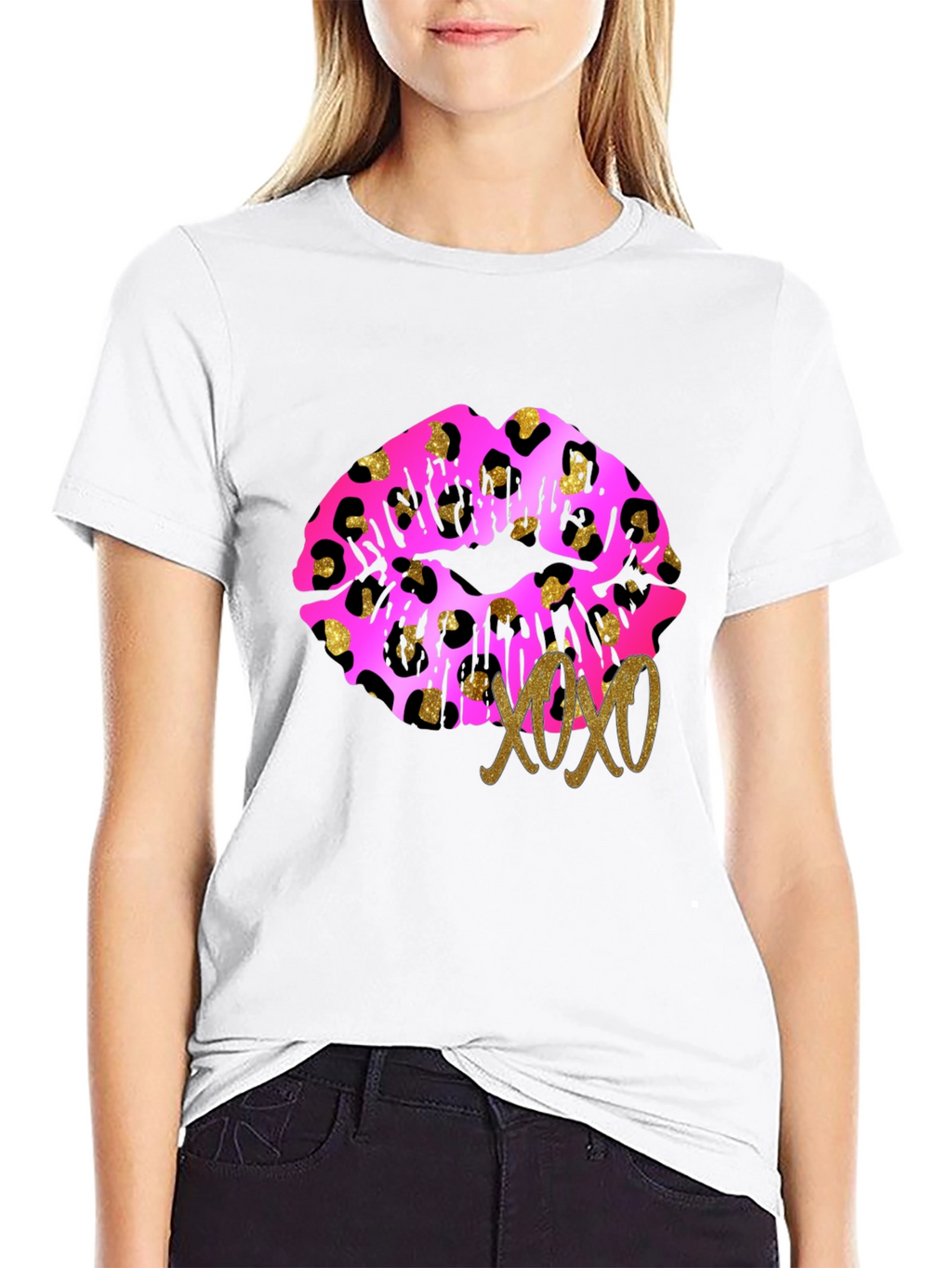 Leopard Lips XOXO Graphic Tee - Trendy Design!